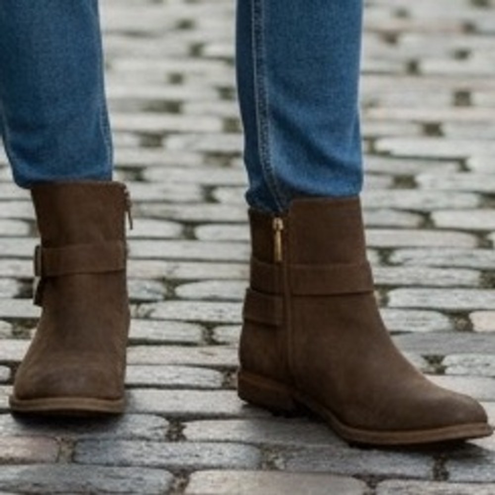 FRANCO SARTO Women's Brown Leather Ankle Boots 7.5 M Buckle Detail Side‎ Zip